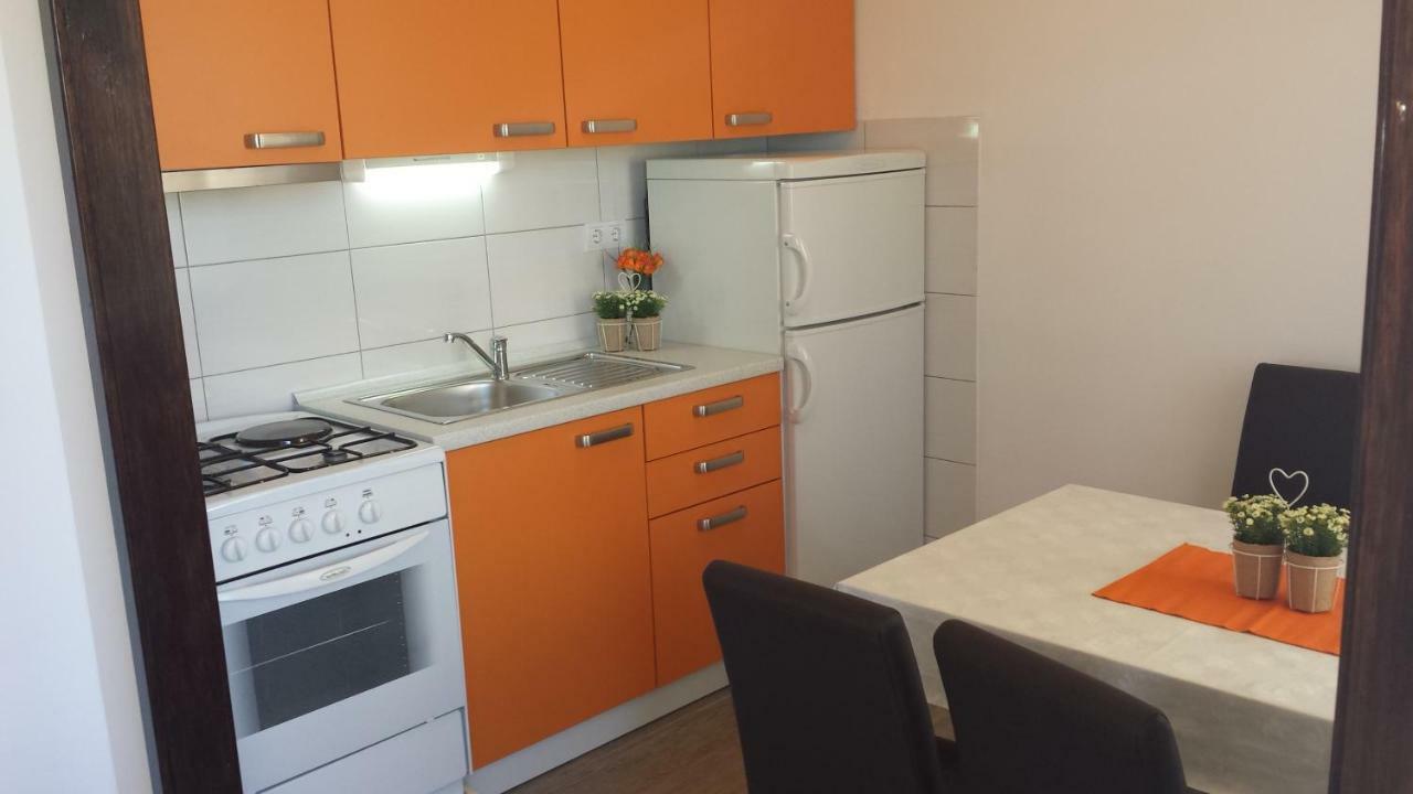 Apartments Jerko Jadrijevic Primošten المظهر الخارجي الصورة